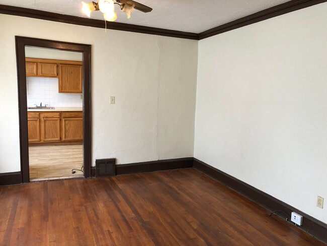 4913 E 85th St-Unit -4913 E 85TH ST in Garfield Heights, OH - Building Photo - Building Photo