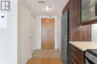 40 Nepean St in Ottawa, ON - Building Photo - Building Photo
