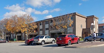 Westpark Gardens in St Catharines, ON - Building Photo