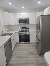 109 W 5th St in Chuluota, FL - Building Photo - Building Photo