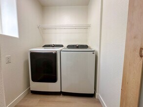 5875 N Biscay St in Denver, CO - Building Photo - Building Photo