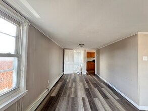 306 S 10th St, Unit 3 in Newark, NJ - Building Photo - Building Photo