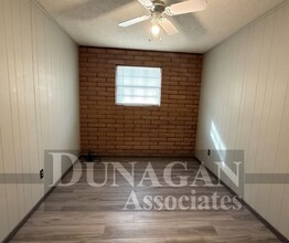 701 N Mesa in Carlsbad, NM - Building Photo - Building Photo