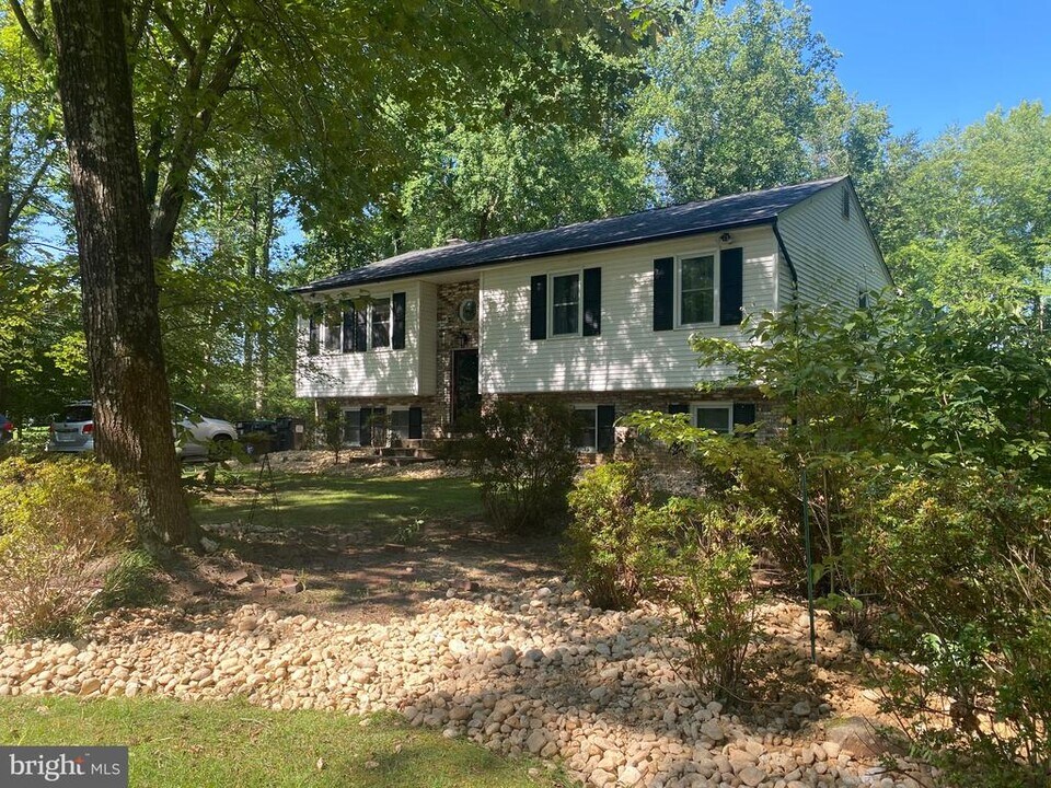 6 Fox St in Stafford, VA - Building Photo