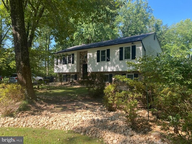 property at 6 Fox St