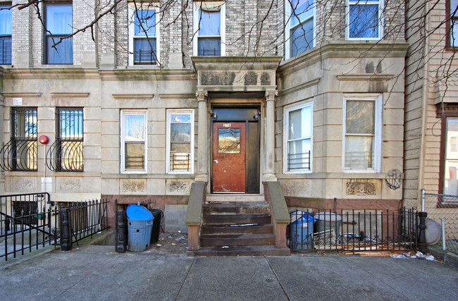 276 Marion St in Brooklyn, NY - Building Photo - Building Photo