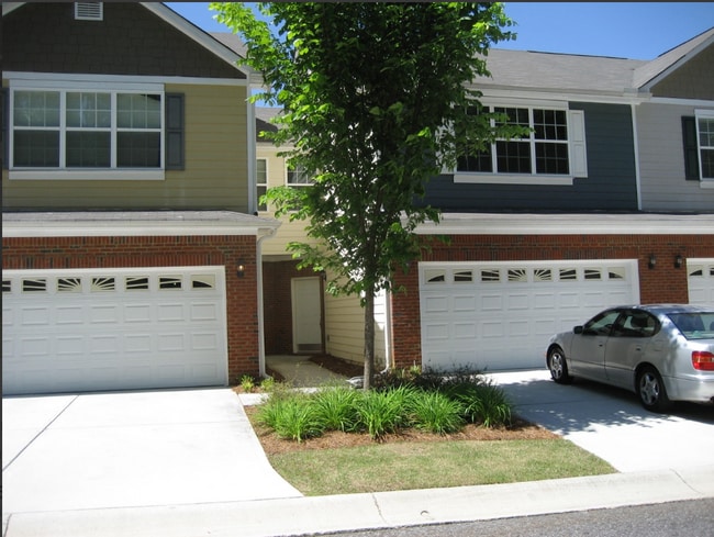 property at 897 Ivydale Ln SW
