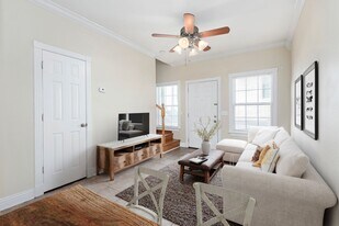 523 N Storer Ave in Fayetteville, AR - Building Photo