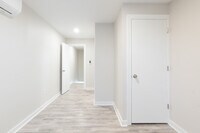 3067 Potter St photo'