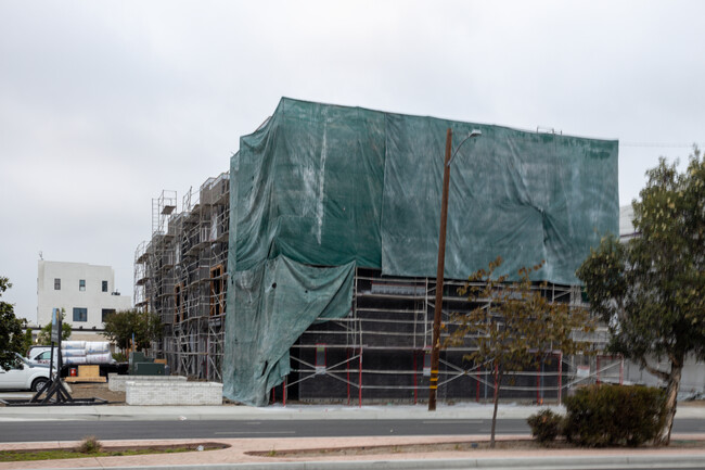 Rosecrans Place in Gardena, CA - Building Photo - Building Photo