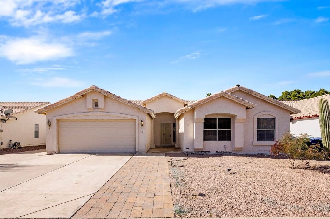 3106 N Sea Pines in Mesa, AZ - Building Photo