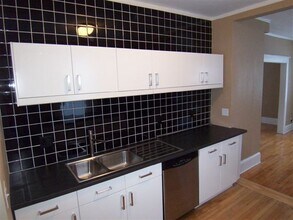 704 Bay Shore Dr in Oshkosh, WI - Building Photo - Building Photo