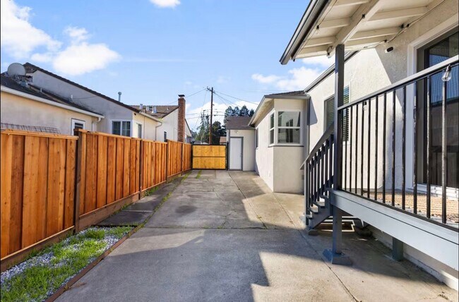 19770 Sprague Ct in Castro Valley, CA - Building Photo - Building Photo