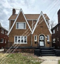 17551 Santa Rosa Dr in Detroit, MI - Building Photo