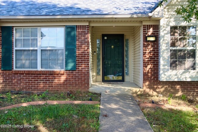 9509 Hunters Trail Ct in Louisville, KY - Building Photo - Building Photo