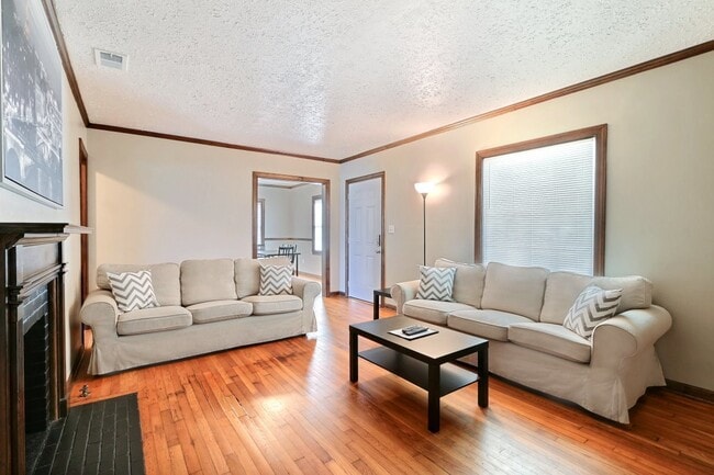 property at 304 E 60th St