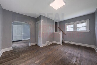 543 Beacon St in Akron, OH - Building Photo - Building Photo