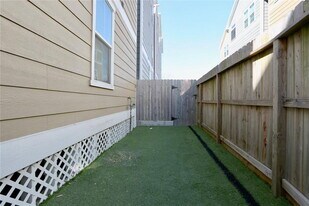 1227 W 19th St in Houston, TX - Building Photo