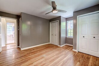 109 E Glebe Rd in Alexandria, VA - Building Photo - Building Photo