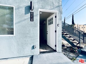 421 E Chevy Chase Dr in Glendale, CA - Building Photo - Building Photo