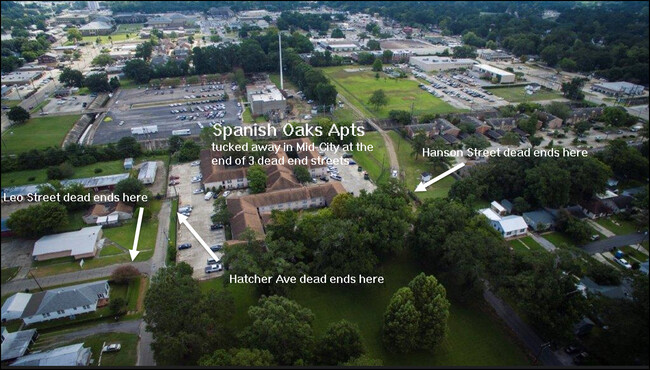 Spanish Oaks Apartments in Baton Rouge, LA - Foto de edificio - Building Photo
