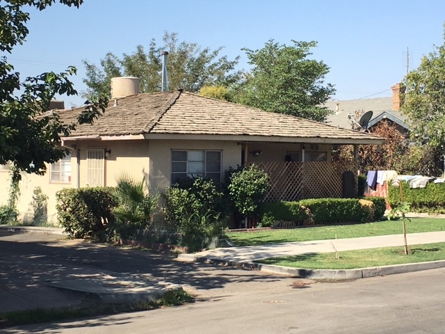 817 Quincy St in Bakersfield, CA - Foto de edificio