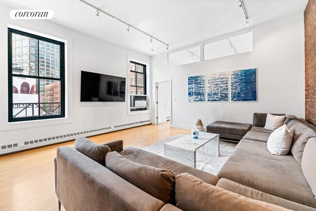 53 Grand St in New York, NY - Building Photo - Building Photo