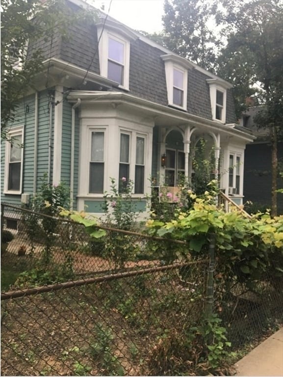 property at 15 Gordon St