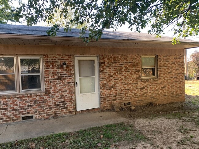 705 Black Oak in Strafford, MO - Building Photo - Building Photo