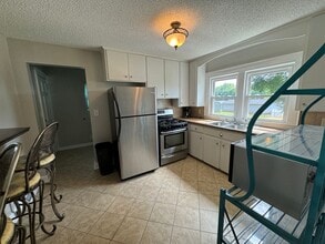 114 Abernathy St in Mount Holly, NC - Building Photo - Building Photo