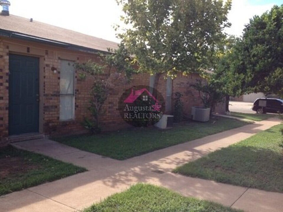 133 N Jefferson St in Abilene, TX - Building Photo