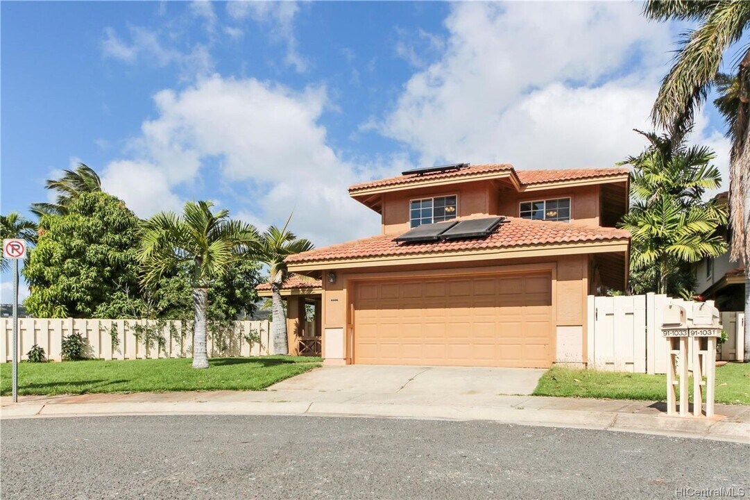 91-1033-1033 Hokuwekiu St in Kapolei, HI - Building Photo
