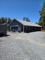 4521 Wild Lilac Ln in Greenwood, CA - Building Photo