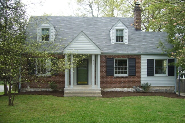 property at 2501 Sharondale Dr