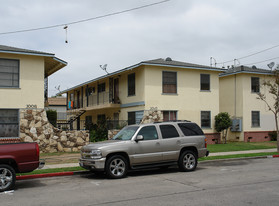 1010 Van Ness Ave Apartments