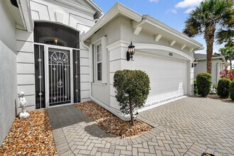 425 SW Talquin Ln in Port St. Lucie, FL - Building Photo - Building Photo