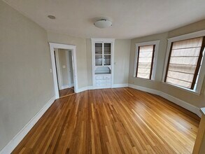 82 Walnut St in Brookline, MA - Foto de edificio - Building Photo