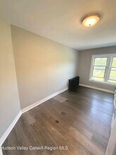 6631 Park Pl in Stottville, NY - Building Photo - Building Photo