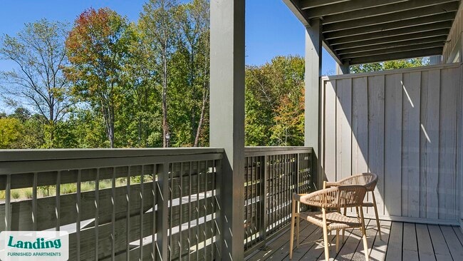 1000 Forestview Dr in Oakwood, GA - Building Photo - Building Photo