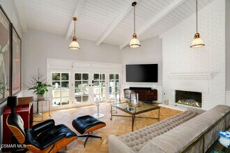 5420 Indian Trail Ct in Westlake Village, CA - Building Photo - Building Photo