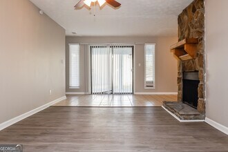 5720 Twain Dr in Ellenwood, GA - Building Photo - Building Photo