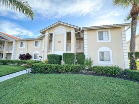 7712 Jewel Ln in Naples, FL - Building Photo