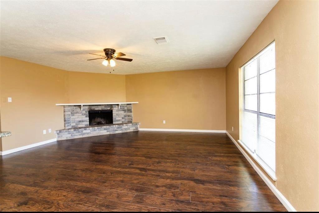 6314 Edenglen Ct in Houston, TX - Foto de edificio