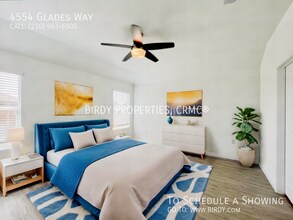 4554 Glades Wy in San Antonio, TX - Building Photo - Building Photo