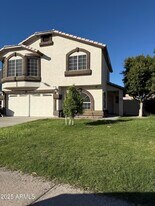 8868 W Greer Ave in Peoria, AZ - Building Photo
