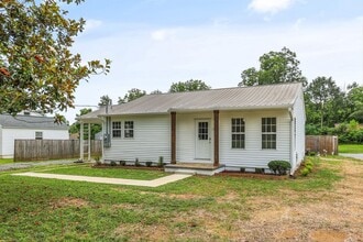 122 Chestnut Rd in New Hope, AL - Foto de edificio - Building Photo