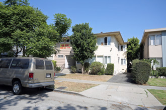 1200 S Sherbourne Dr in Los Angeles, CA - Building Photo - Primary Photo