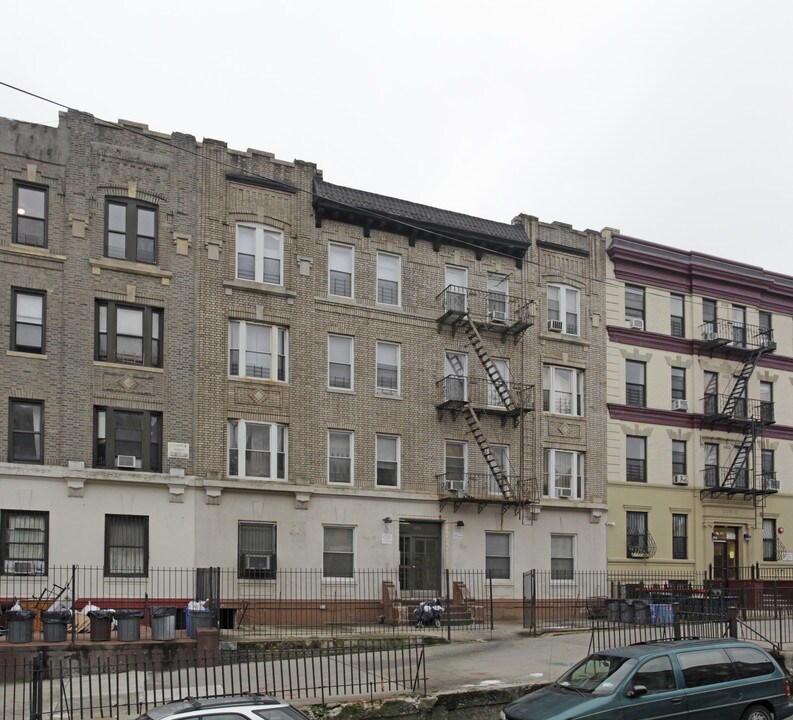 594 Park Pl in Brooklyn, NY - Foto de edificio