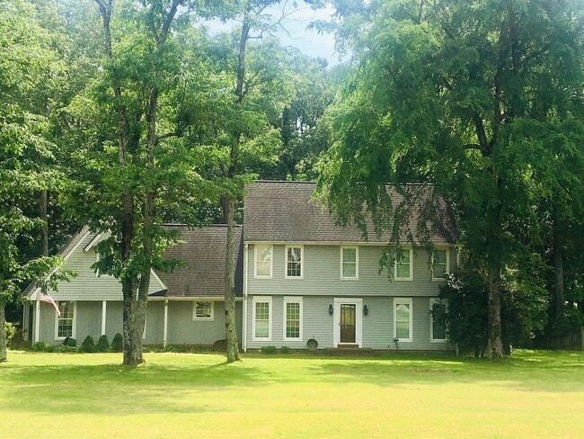 property at 33 Summerfield Dr