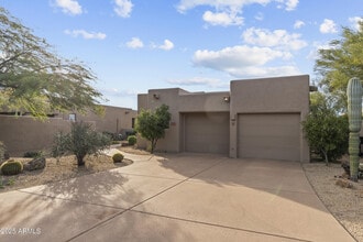 7474 E Boulders Pkwy in Scottsdale, AZ - Building Photo - Building Photo